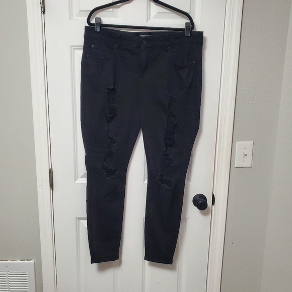 Torrid Bombshell Skinny Jeans Size 20 - Picture 2 of 11